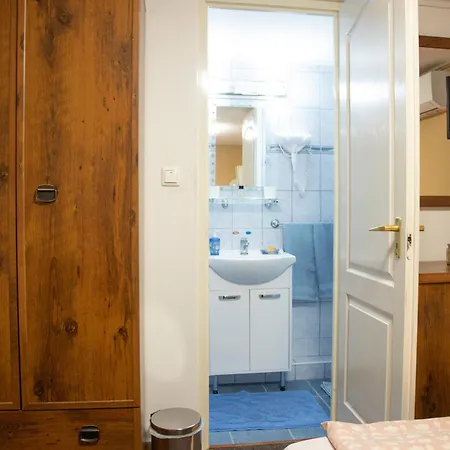 Erika Mini Apartman Gyula Exterior photo